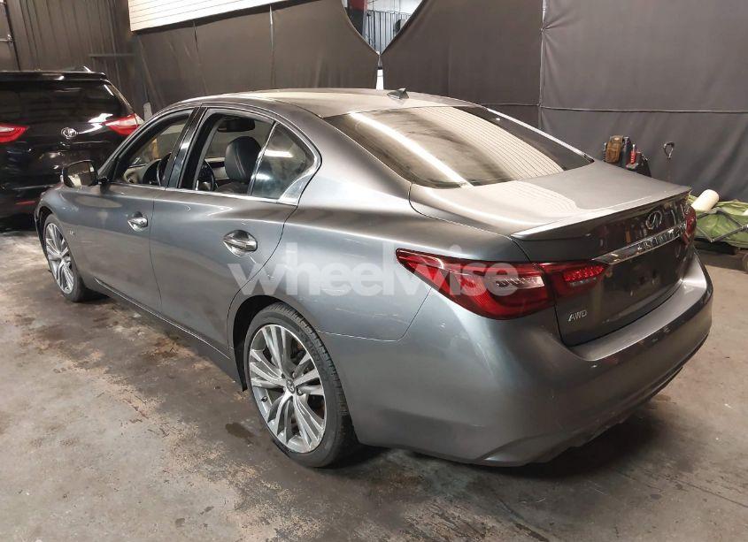 Photo 3 of 2018 Infiniti Q50 3.0T LUXE/3.0T SPORT (VIN JN1EV7AR4JM444279)