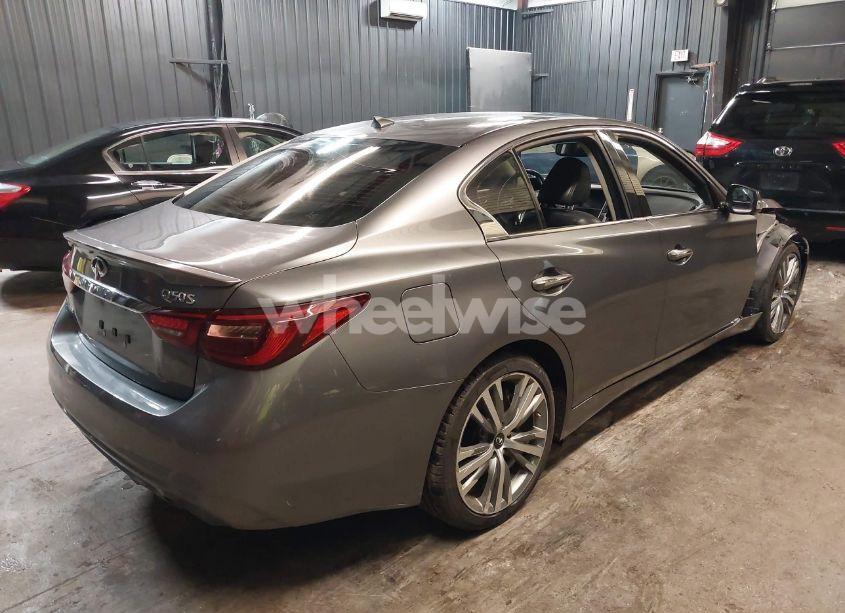 Photo 4 of 2018 Infiniti Q50 3.0T LUXE/3.0T SPORT (VIN JN1EV7AR4JM444279)