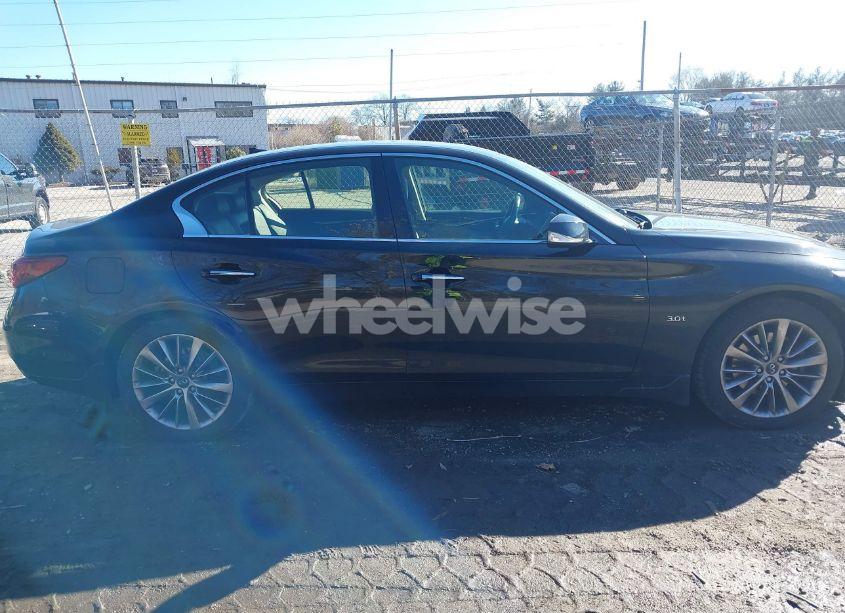 Photo 14 of 2018 Infiniti Q50 3.0T LUXE (VIN JN1EV7AR4JM612194)