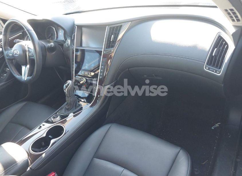 Photo 5 of 2018 Infiniti Q50 3.0T LUXE (VIN JN1EV7AR4JM612194)