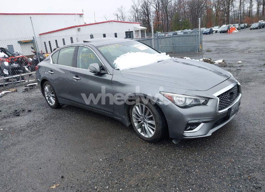 2018 Infiniti Q50 3.0T LUXE (VIN JN1EV7AR5JM437244) main photo