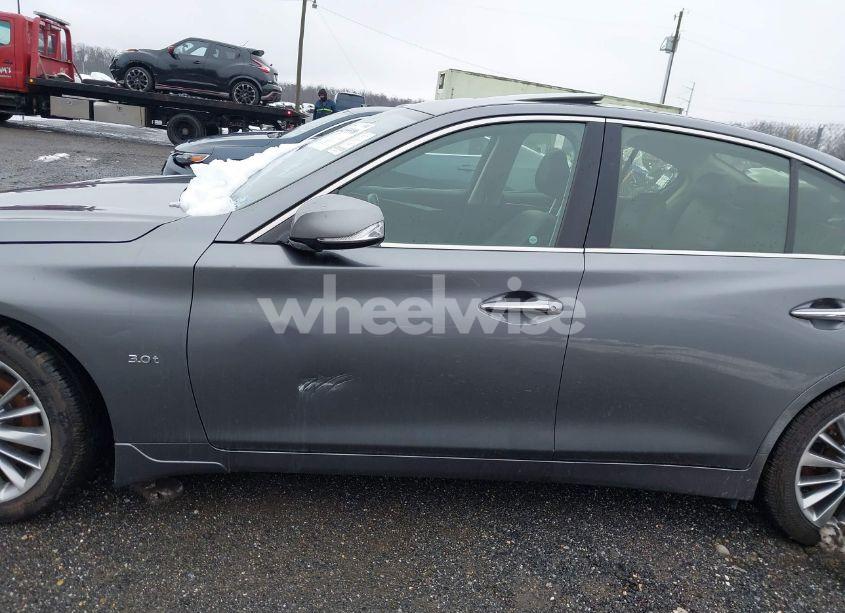 Photo 13 of 2018 Infiniti Q50 3.0T LUXE (VIN JN1EV7AR5JM437244)
