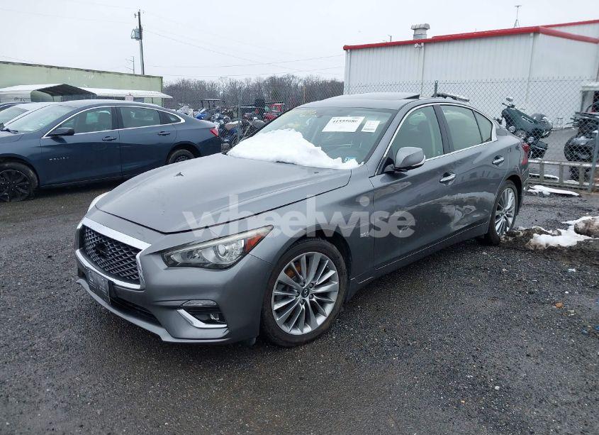 Photo 2 of 2018 Infiniti Q50 3.0T LUXE (VIN JN1EV7AR5JM437244)