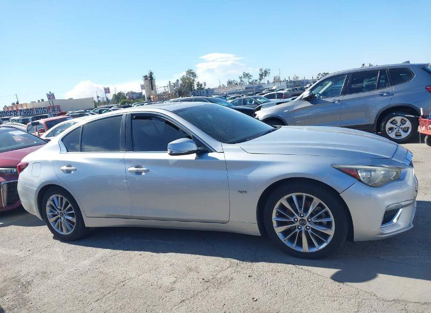 Photo 12 of 2018 Infiniti Q50 3.0T LUXE (VIN JN1EV7AR5JM611068)