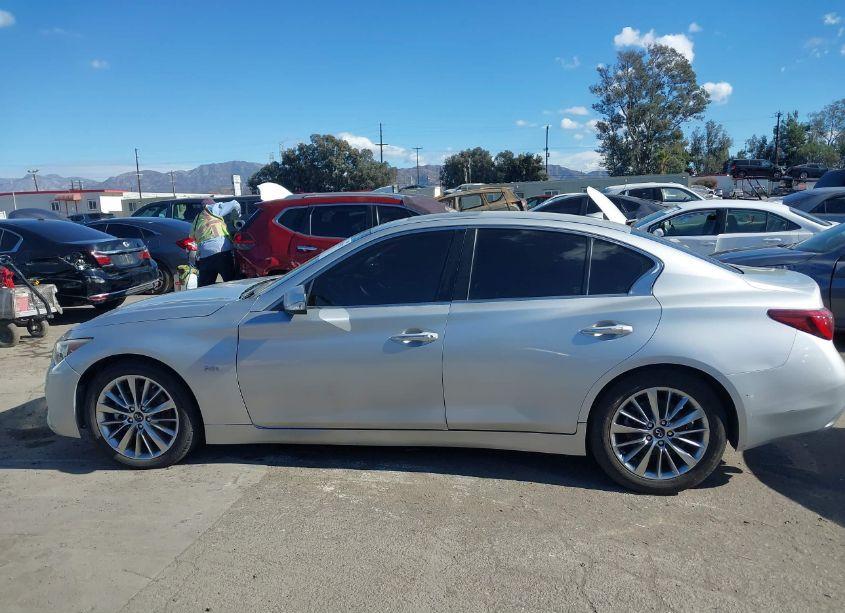 Photo 13 of 2018 Infiniti Q50 3.0T LUXE (VIN JN1EV7AR5JM611068)