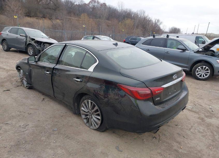 Photo 3 of 2018 Infiniti Q50 3.0T LUXE (VIN JN1EV7AR6JM434885)