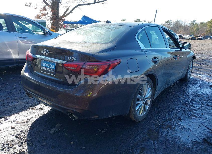 Photo 4 of 2018 Infiniti Q50 3.0T LUXE (VIN JN1EV7AR6JM436149)