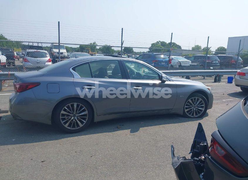 Photo 13 of 2018 Infiniti Q50 3.0T LUXE (VIN JN1EV7AR6JM442422)