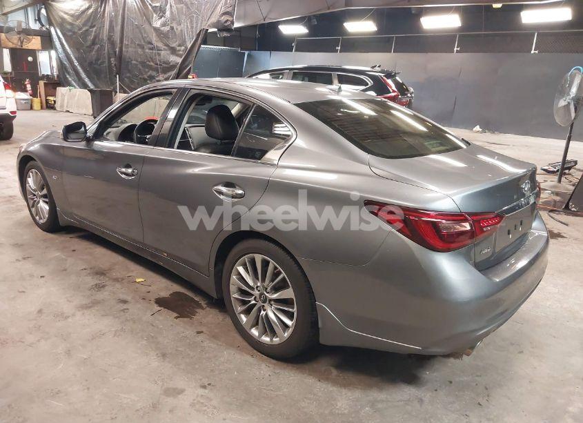 Photo 3 of 2018 Infiniti Q50 3.0T LUXE (VIN JN1EV7AR6JM444090)