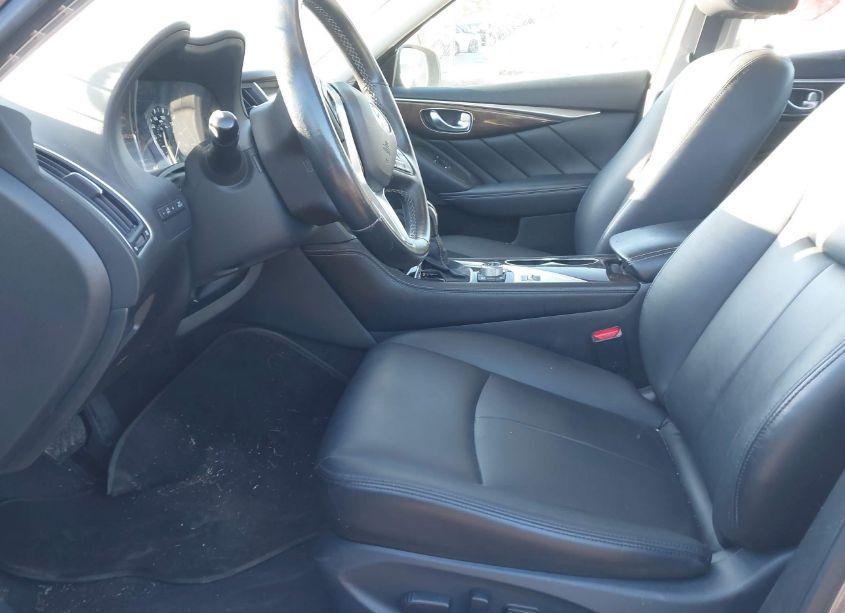 Photo 19 of 2018 Infiniti Q50 3.0T LUXE (VIN JN1EV7AR6JM611032)