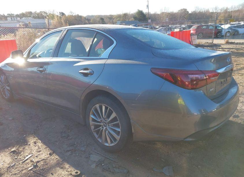 Photo 3 of 2018 Infiniti Q50 3.0T LUXE (VIN JN1EV7AR6JM611032)