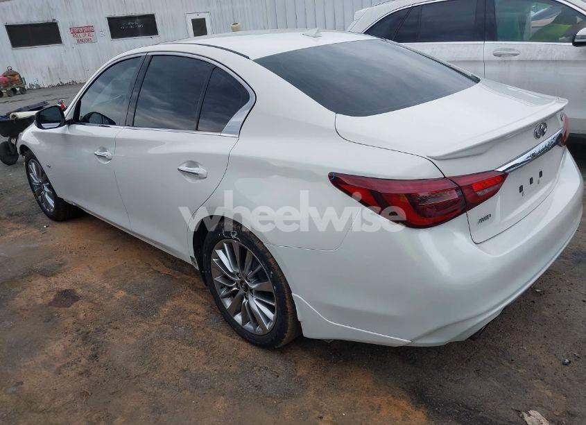 Photo 3 of 2018 Infiniti Q50 3.0T LUXE (VIN JN1EV7AR7JM430585)