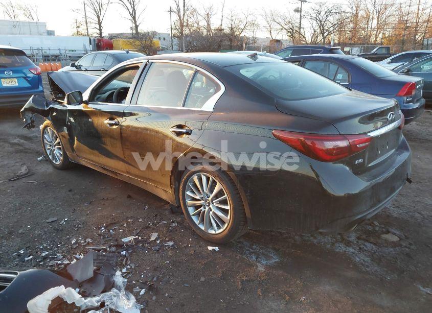 Photo 3 of 2019 Infiniti Q50 3.0T LUXE (VIN JN1EV7AR7KM556110)