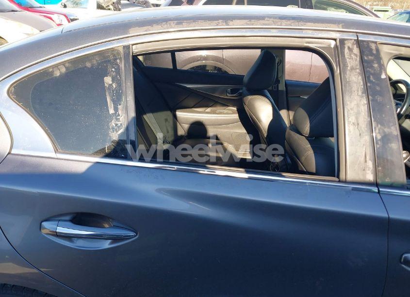 Photo 6 of 2016 Infiniti Q50 3.0T PREMIUM (VIN JN1EV7AR8GM345618)