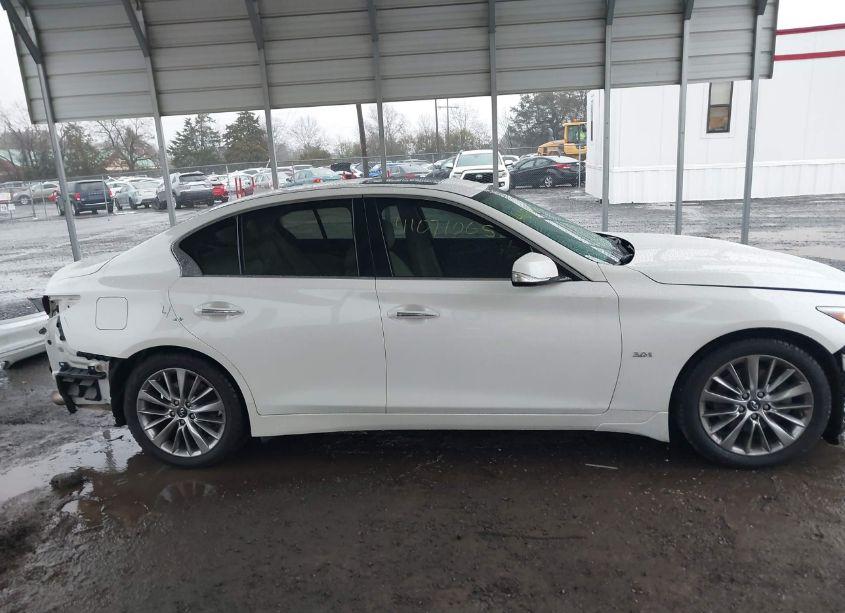 Photo 13 of 2018 Infiniti Q50 3.0T LUXE (VIN JN1EV7AR8JM431888)