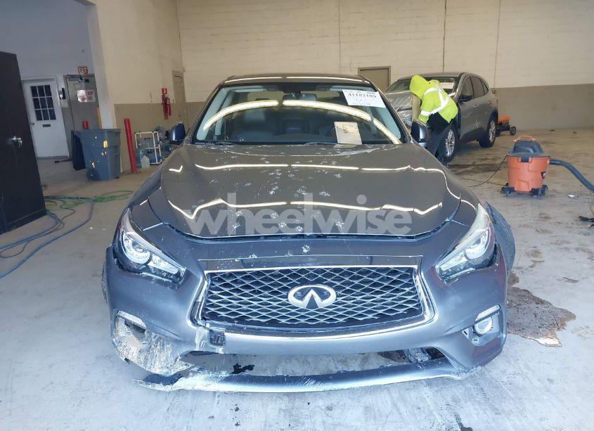 Photo 12 of 2018 Infiniti Q50 3.0T LUXE (VIN JN1EV7AR8JM433429)