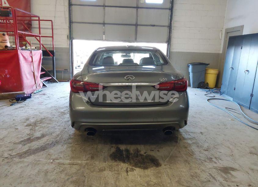 Photo 16 of 2018 Infiniti Q50 3.0T LUXE (VIN JN1EV7AR8JM433429)