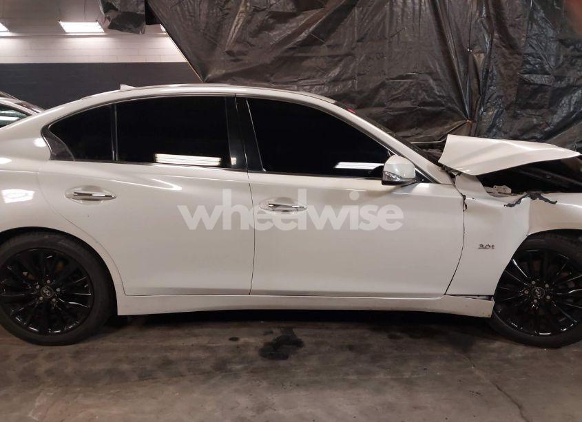 Photo 13 of 2018 Infiniti Q50 3.0T LUXE (VIN JN1EV7AR8JM440624)