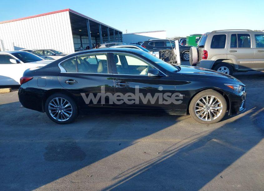 Photo 14 of 2018 Infiniti Q50 3.0T LUXE (VIN JN1EV7AR8JM440865)