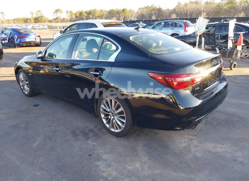 Photo 3 of 2018 Infiniti Q50 3.0T LUXE (VIN JN1EV7AR8JM440865)