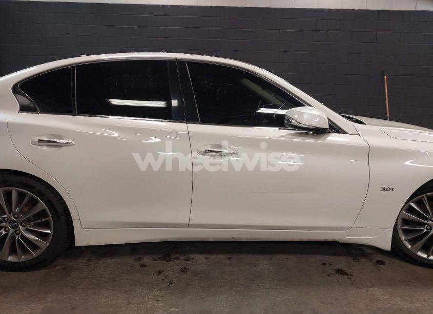 Photo 12 of 2018 Infiniti Q50 3.0T LUXE (VIN JN1EV7AR9JM433164)