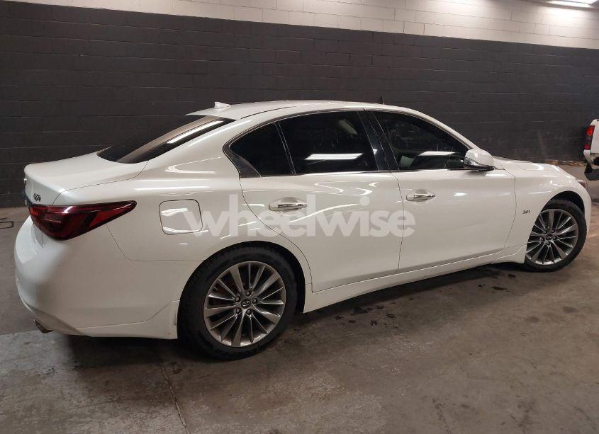 Photo 4 of 2018 Infiniti Q50 3.0T LUXE (VIN JN1EV7AR9JM433164)