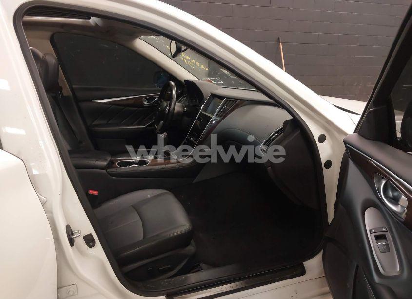 Photo 5 of 2018 Infiniti Q50 3.0T LUXE (VIN JN1EV7AR9JM433164)