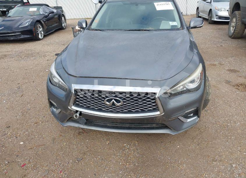 Photo 13 of 2018 Infiniti Q50 3.0T LUXE (VIN JN1EV7AR9JM433438)