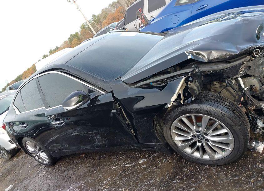 Photo 13 of 2018 Infiniti Q50 3.0T LUXE (VIN JN1EV7ARXJM432332)