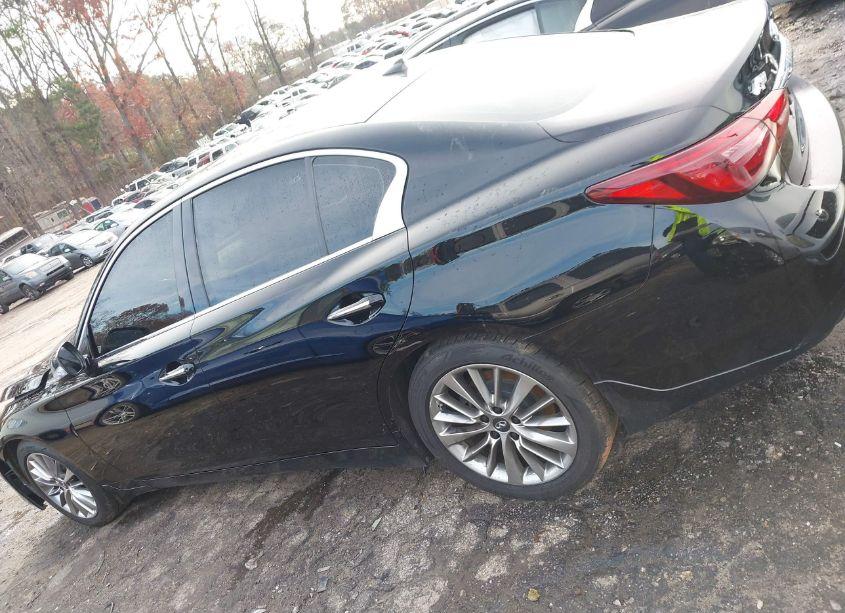 Photo 14 of 2018 Infiniti Q50 3.0T LUXE (VIN JN1EV7ARXJM432332)