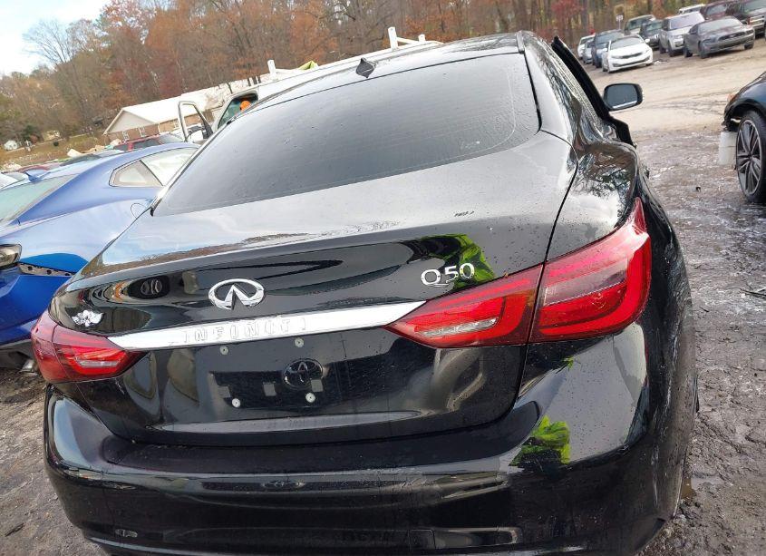 Photo 16 of 2018 Infiniti Q50 3.0T LUXE (VIN JN1EV7ARXJM432332)