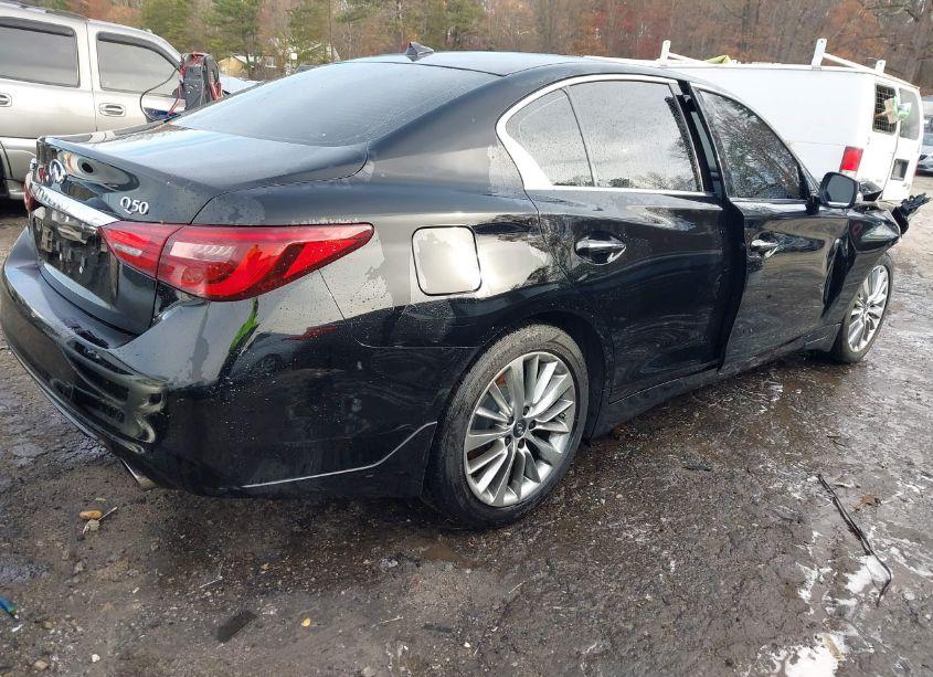 Photo 4 of 2018 Infiniti Q50 3.0T LUXE (VIN JN1EV7ARXJM432332)