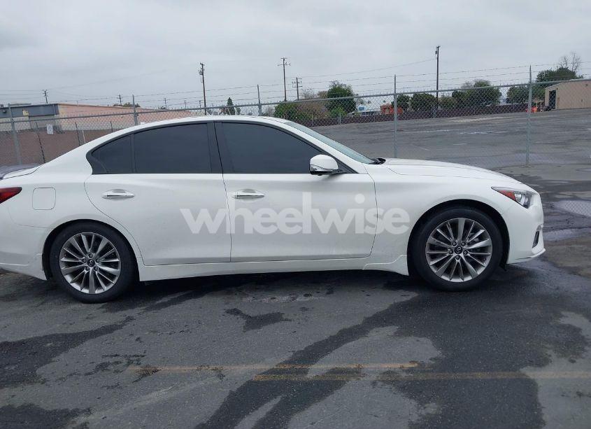 Photo 13 of 2021 Infiniti Q50 LUXE (VIN JN1EV7BP1MM700038)