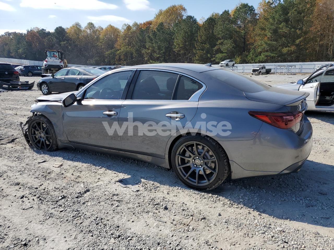Photo 2 of 2022 INFINITI Q50 LUXE (VIN JN1EV7BP3NM311306)