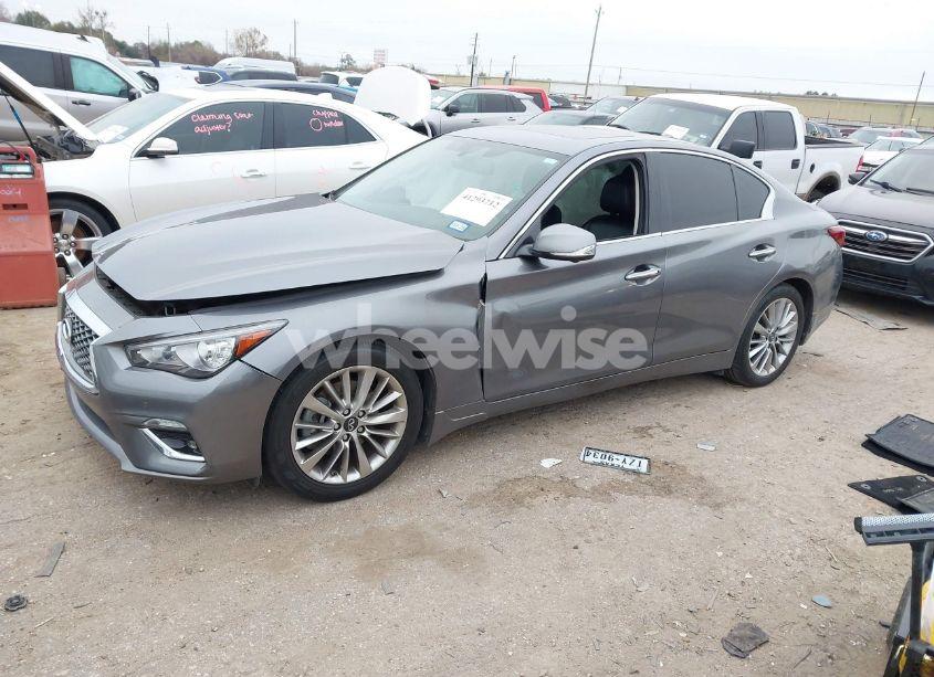 Photo 2 of 2021 Infiniti Q50 LUXE (VIN JN1EV7BPXMM701057)