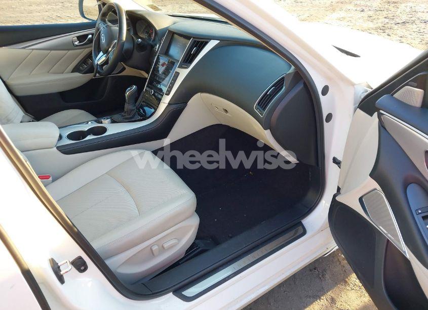 Photo 5 of 2021 Infiniti Q50 LUXE AWD (VIN JN1EV7BR1MM755462)