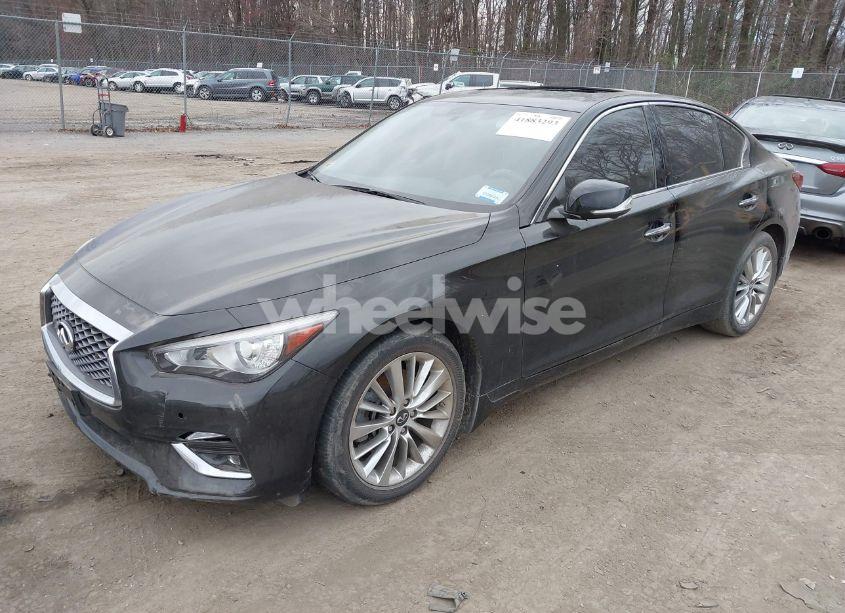 Photo 2 of 2021 Infiniti Q50 LUXE AWD (VIN JN1EV7BR7MM752310)