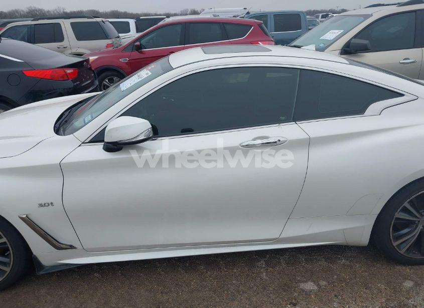 Photo 14 of 2018 Infiniti Q60 3.0T LUXE (VIN JN1EV7EK8JM340276)