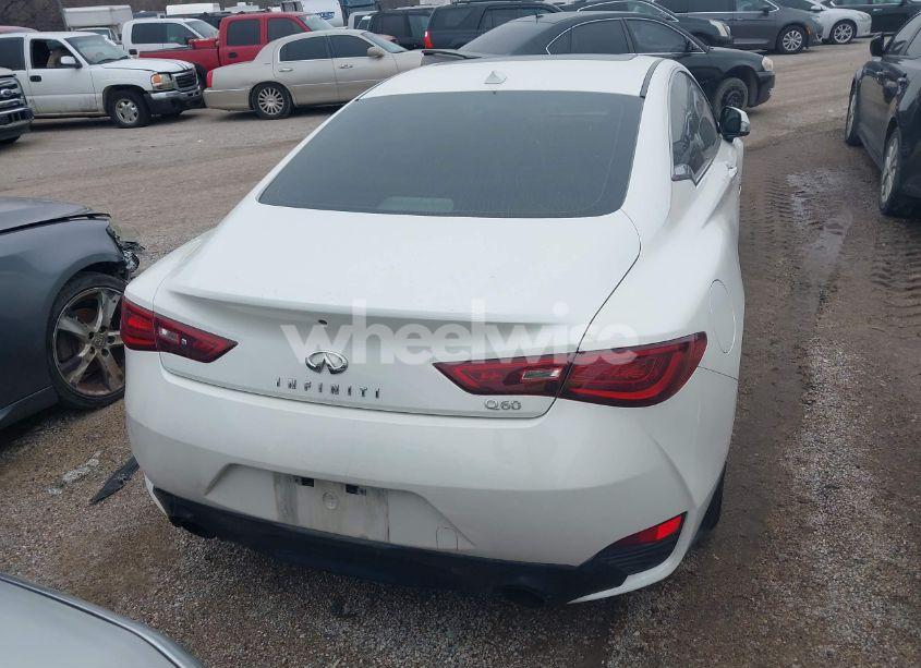 Photo 16 of 2018 Infiniti Q60 3.0T LUXE (VIN JN1EV7EK8JM340276)