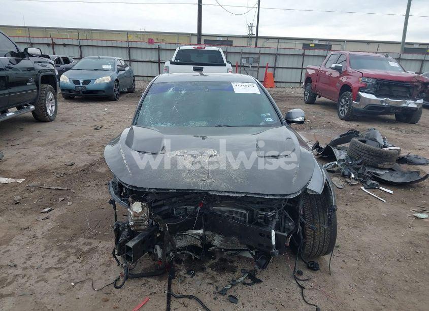 Photo 13 of 2017 Infiniti Q60 3.0T PREMIUM (VIN JN1EV7EK9HM362278)