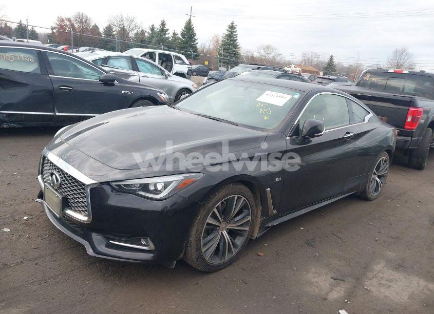 Photo 2 of 2018 Infiniti Q60 3.0T LUXE (VIN JN1EV7EL0JM390985)