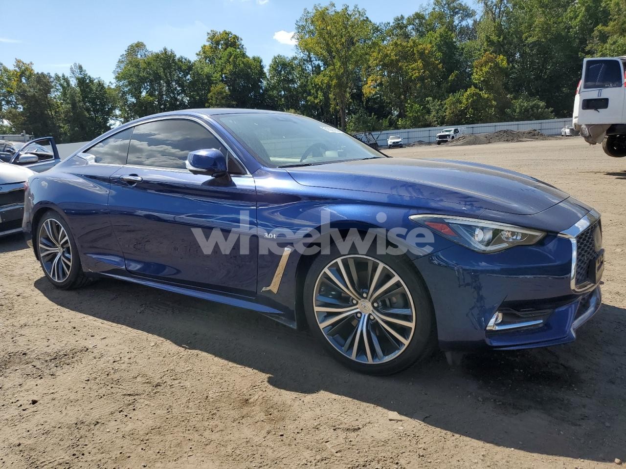 Photo 4 of 2018 INFINITI Q60 LUXE 300 (VIN JN1EV7EL0JM392963)
