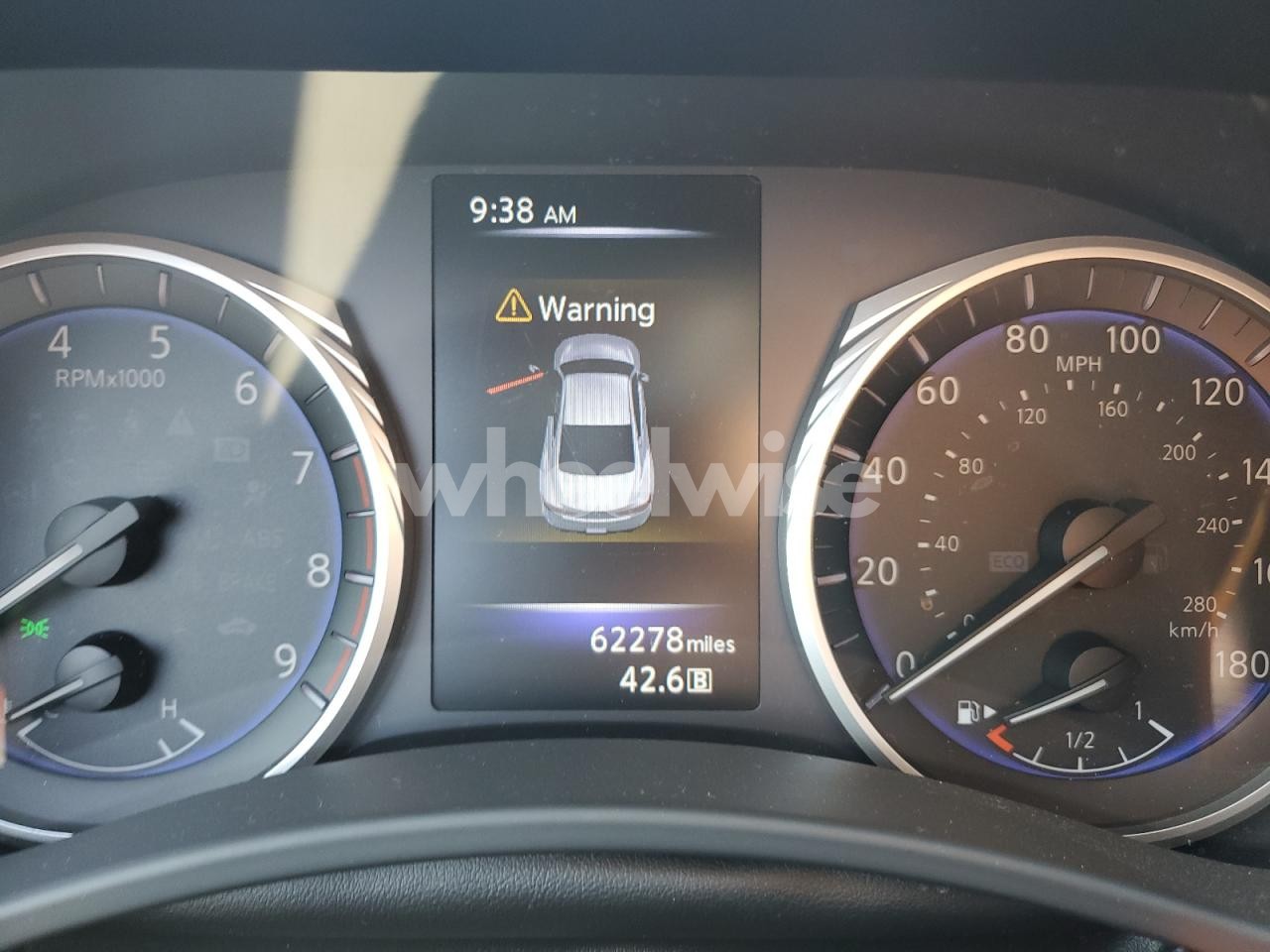 Photo 9 of 2018 INFINITI Q60 LUXE 300 (VIN JN1EV7EL0JM392963)