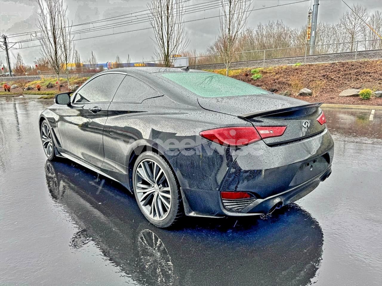 Photo 3 of 2018 INFINITI Q60 LUXE 300 (VIN JN1EV7EL1JM392535)