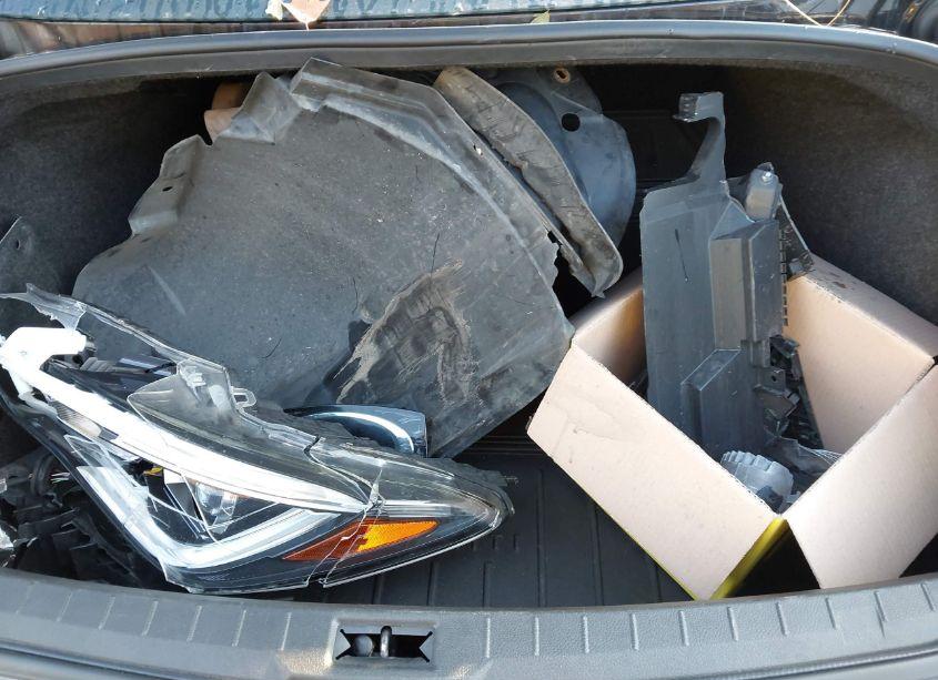 Photo 12 of 2017 Infiniti Q60 3.0T PREMIUM (VIN JN1EV7EL6HM554430)