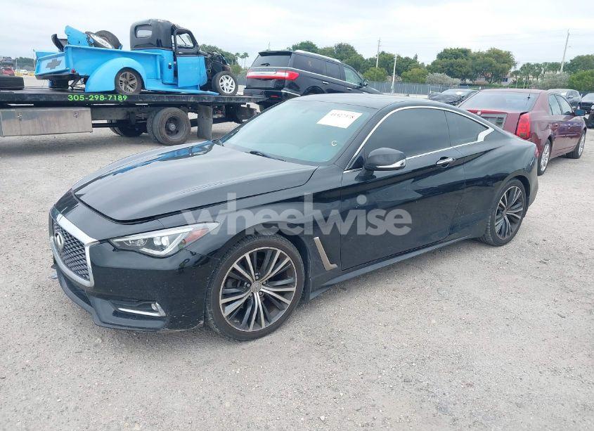Photo 2 of 2018 Infiniti Q60 3.0T LUXE (VIN JN1EV7EL6JM391557)
