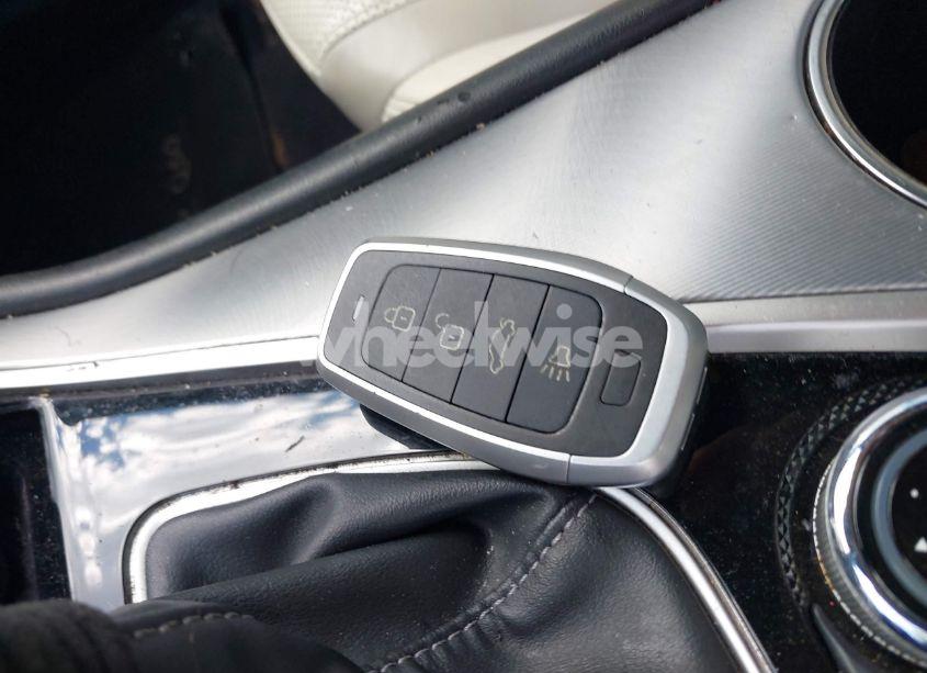 Photo 11 of 2017 Infiniti Q60 3.0T PREMIUM (VIN JN1EV7EL7HM554324)