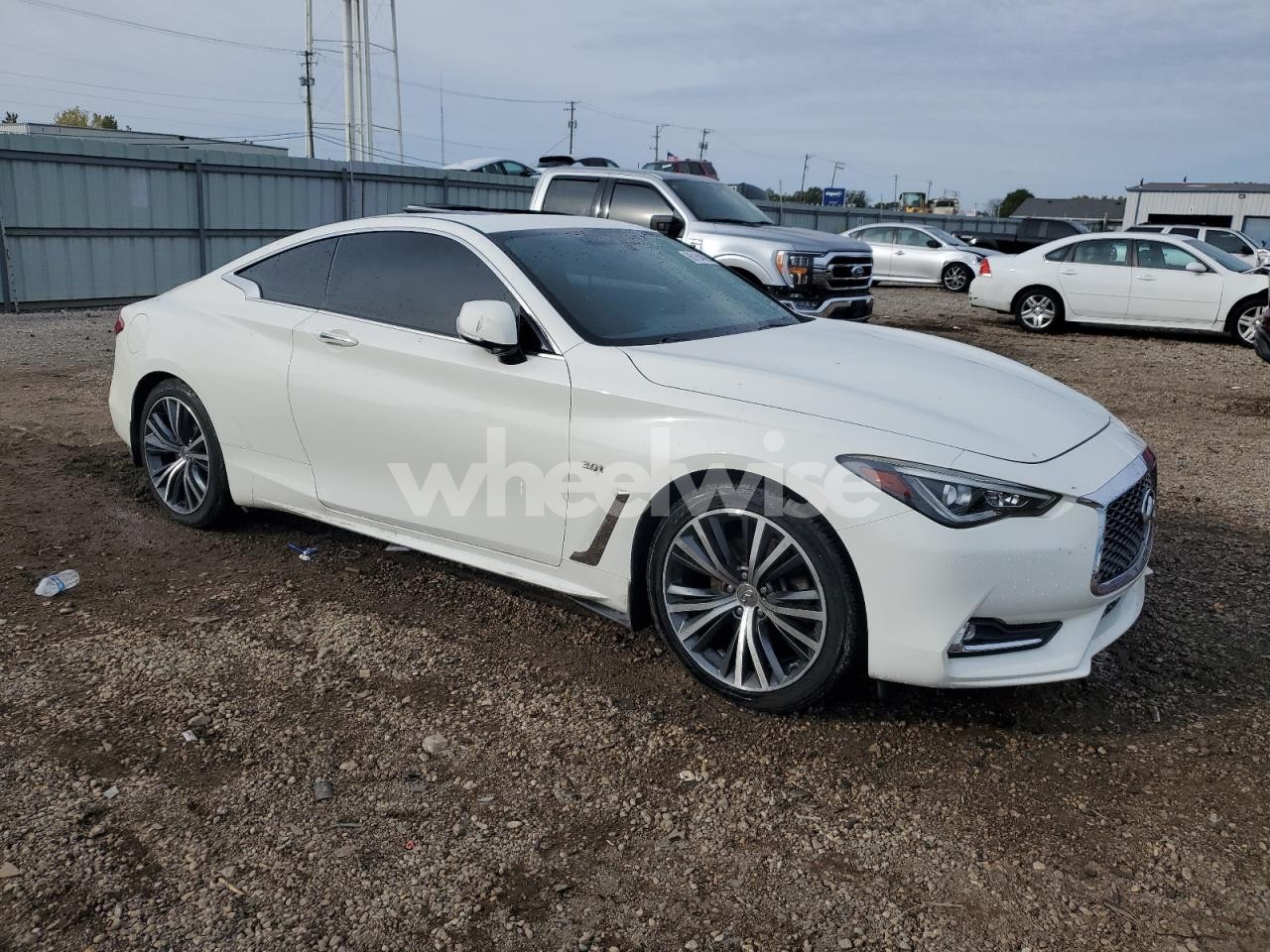 Photo 4 of 2018 INFINITI Q60 LUXE 300 (VIN JN1EV7EL7JM390644)