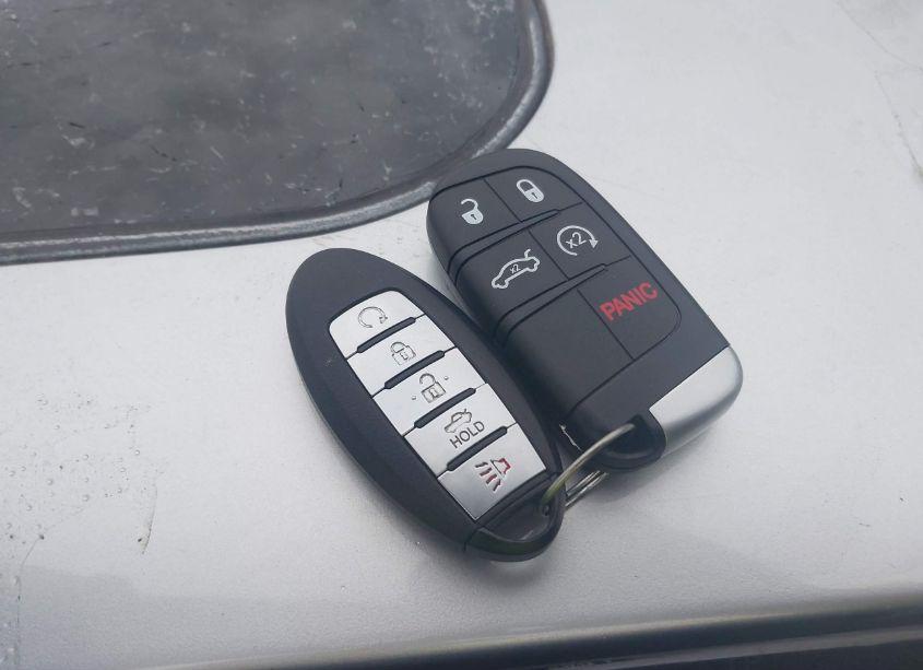 Photo 11 of 2017 Infiniti Q60 3.0T PREMIUM (VIN JN1EV7EL8HM551254)