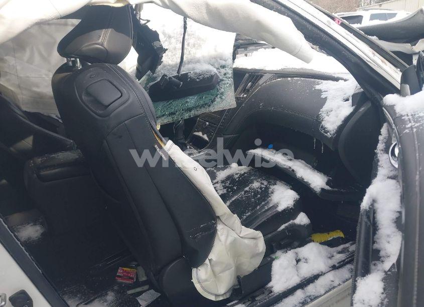 Photo 5 of 2017 Infiniti Q60 3.0T PREMIUM (VIN JN1EV7ELXHM552356)